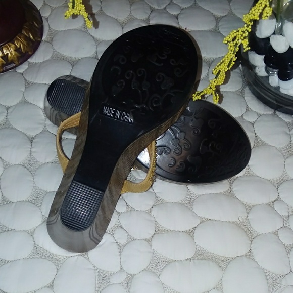 Ladies Rhinestone Wedge Sandals. - Picture 3 of 5